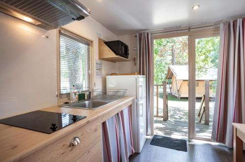 Gipsy Caravan