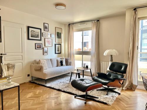 LuxeLevallois chic stay with balcony 800 meters from Paris - Location saisonnière - Levallois-Perret