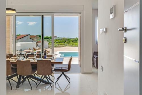 Seadmed, Villa Kate ZadarVillas in Dračevac Ninski