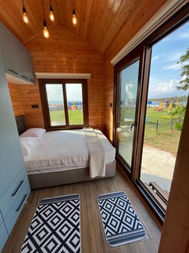 Tiny House Yazlık Ev Çeşme Mavi Beyaz Beach içinde