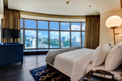 Suite, spa bathtub