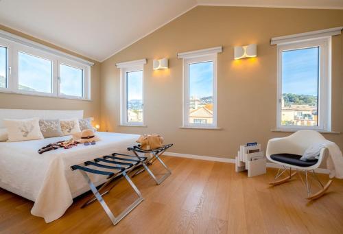  QUADRIVIUM LUXURY DESIGN APARTMENT, every comfort, 400m. from beaches in 16043 Chiavari