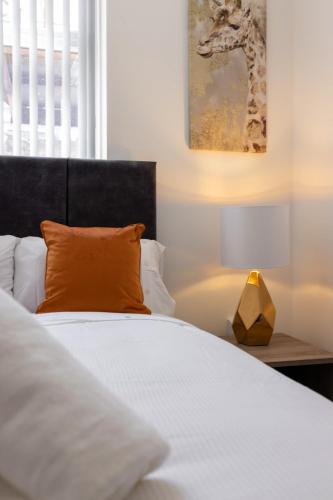 Flatzy - 16 Guests 4 En-suite Central Apartment B, Liverpool (photo 3)