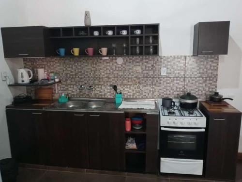 Kitchen, La casa de MaCa near Libertador General José de San Martín Airport