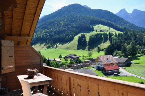 Chalet Zeppelin - Apartment - Château d'Oex