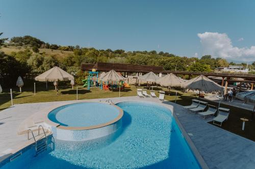 Halanus Hotel And Resort