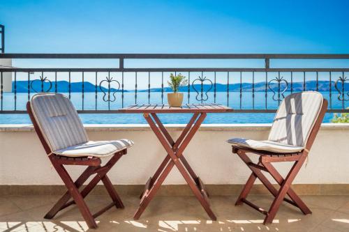 Villa Arca Adriatica Room Type - Double Room with Balcony and Sea View