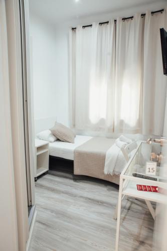 拉塔德弗朗西亞旅館 (Hostal Ruta de Francia) in 聖家酒店