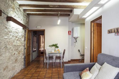 AinB Las Ramblas-Guardia Apartments - image 7