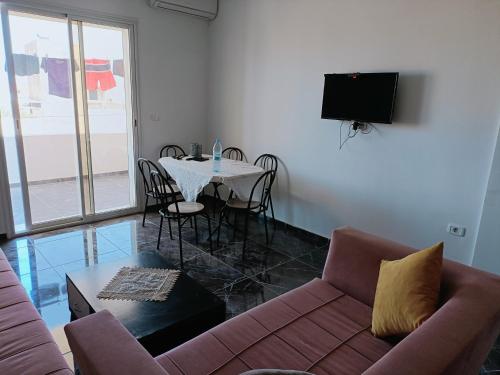 Family corner1 in Ezzahra (Bin `Arus)
