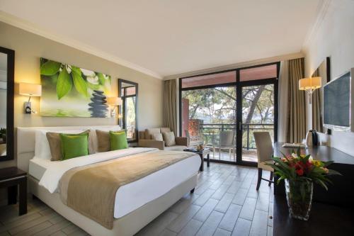 Marmaris Bay Resort - Adults Only    in 马尔马里斯镇