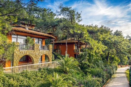 酒店外观, Marmaris Bay Resort - Adults Only    in 马尔马里斯镇