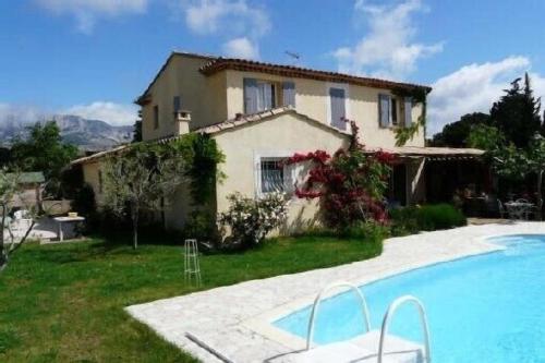 Villa proche Aix en Provence 6/8 personnes