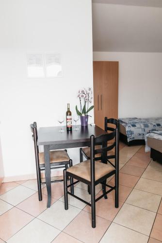 Guest House Lalic - image 8