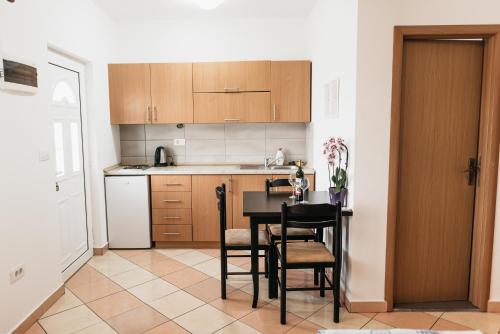 Guest House Lalic - image 13