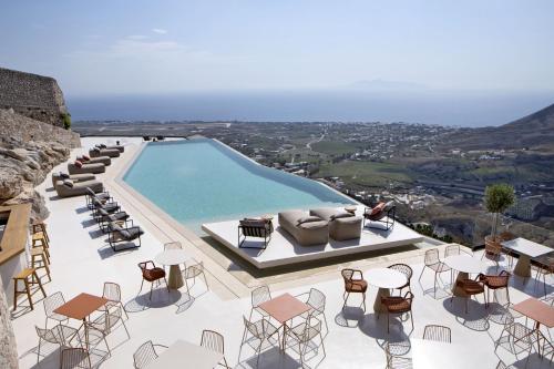 Elessa Hotel Santorini