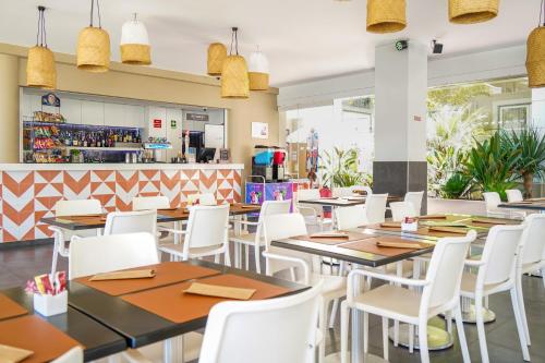 Vitor's Plaza - image 7