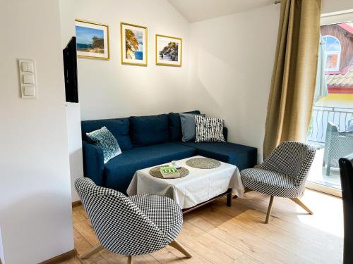 2 bedrooms, 4 beds