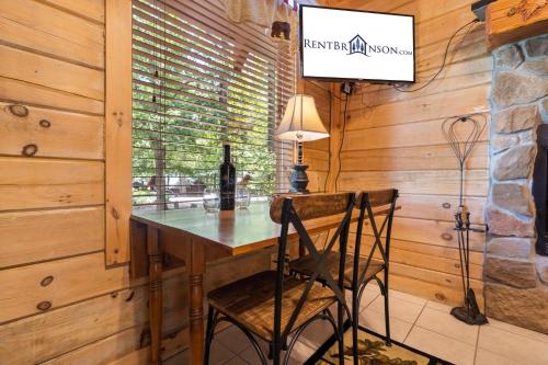 Lil' Treehouse Cabin - image 6