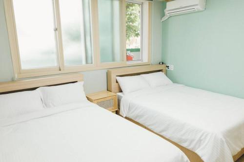 Hongdae Luxury Private Single House with Big Open Balcony Perfect for a Family & Big Group 3BR, 5QB & 1SB, 2Bathroom, Soul (fotografie 9)