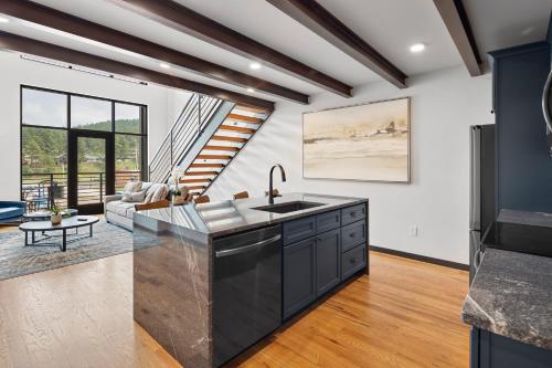 McGregor & Main - Luxury Lofts