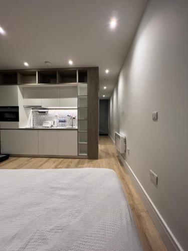 London Heathrow Airport Apartment