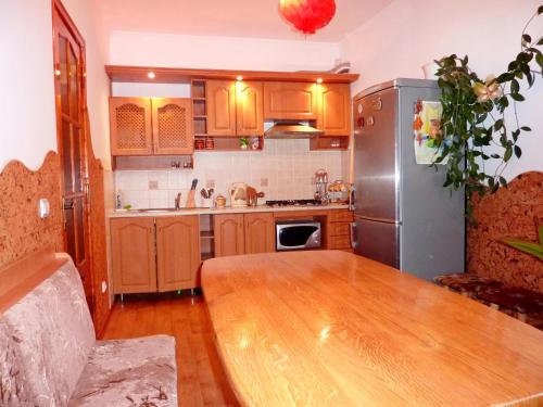 keuken, Sadyba Bilya Richky in Yaremche