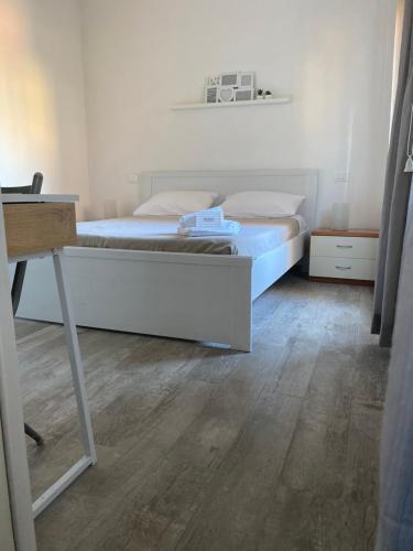  Grazioso bilocale a Marina di Carrara in 54033 Marina di Carrara