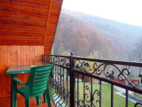 Uitzicht, Sadyba Bilya Richky in Yaremche