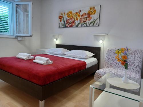 Two-Bedroom Apartment with Terrace image 3