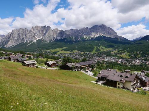 Tuvākā izklaides vieta, Casa della Rosa Dolomites experience in Vigo Di Cadore