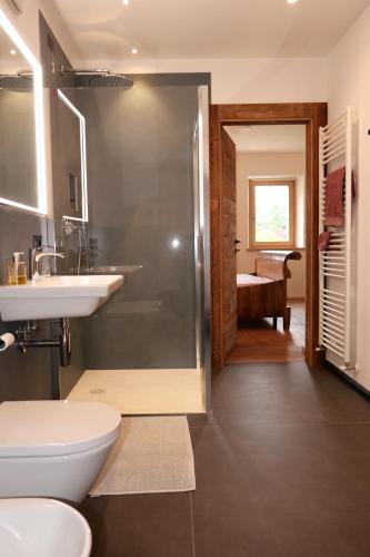 Bathroom, Casa della Rosa Dolomites experience in Vigo Di Cadore