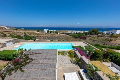 Paros holiday rental Villa Vicky