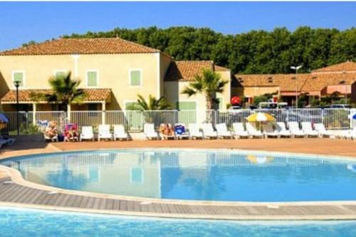 Maison chaleureuse F3 avec 3piscines dans résidence - Location, gîte - Béziers