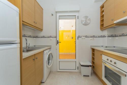 Two-Bedroom Bungalow image 10