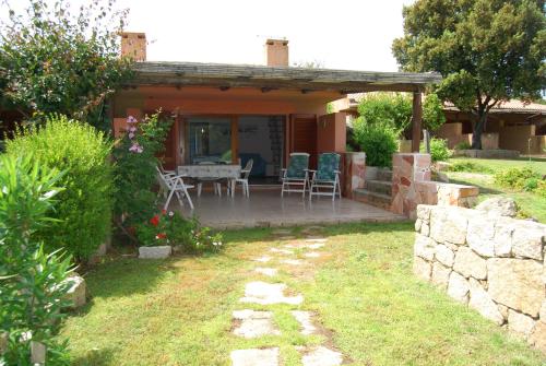 2 bedrooms, 4 beds