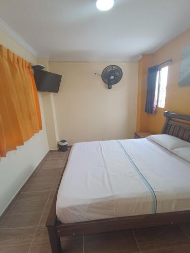 Standard Double Room with Fan image 2