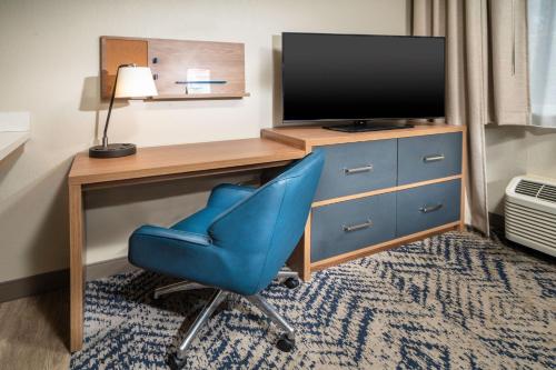 1 queen bed
