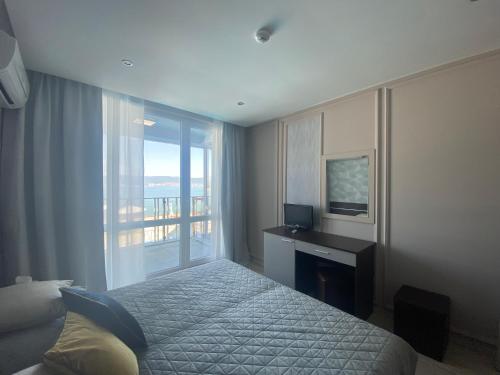 PARADISO 'В' 201 One Bedroom Apartment