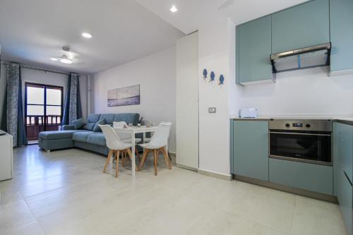 Luxury ocean view apartment in Playa del Duque - Costa Adeje