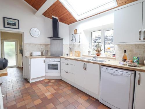 Haulfryn Bangor - image 12