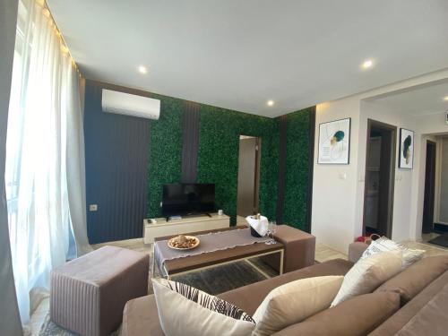 PARADISO 'В' 607 Large Luxury Apartment