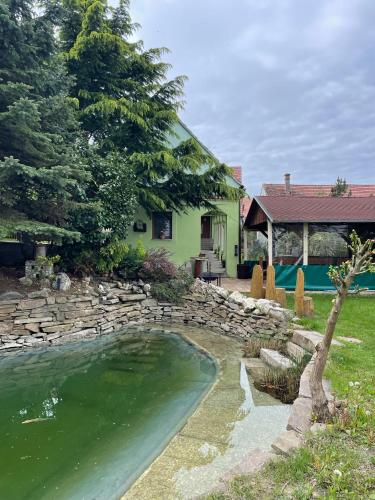 Na úpatí Pálavy Na úpatí Pálavy