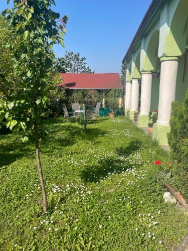 Na úpatí Pálavy Na úpatí Pálavy