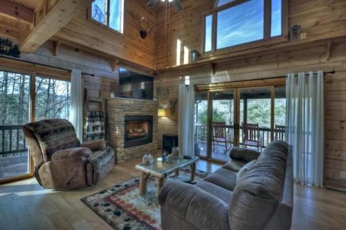 Rock the River Lodge in Ellijay, USA