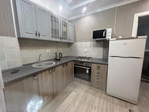 阿克套 Первая береговая линия, набережка 2星级 民宿 泳池