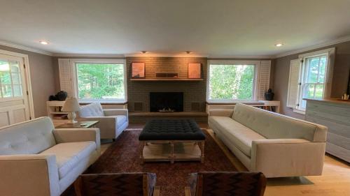 Elite Berrywood Farm in Three Oaks, USA