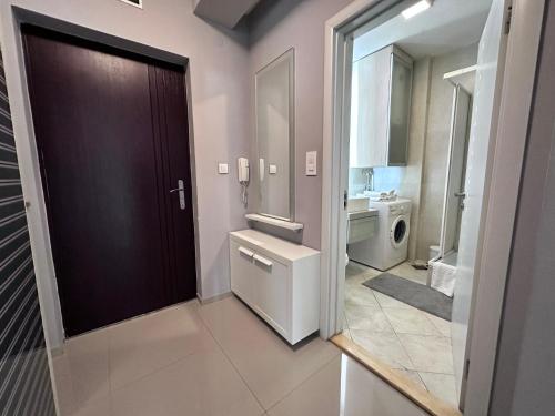BASE Accommodation Apartments - Tap to explore photos