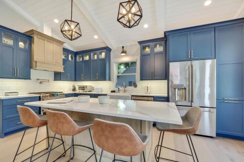 Cherry Street Cottage in Boyne City, USA