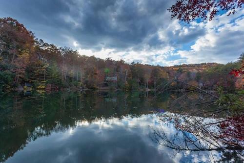 Morningstar on the Lake